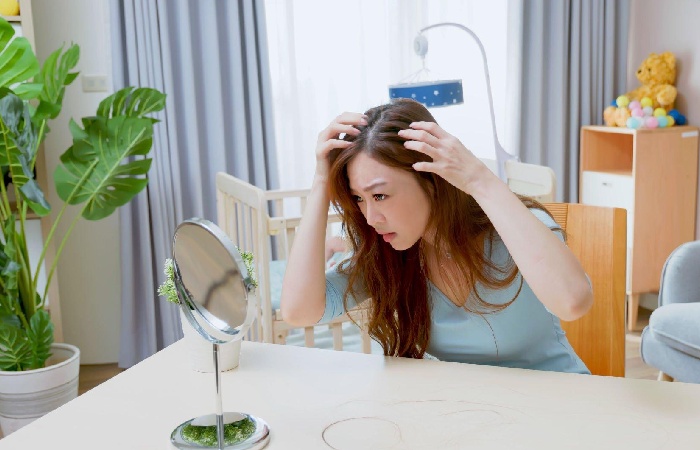 Dry Scalp – Introduction, Symptoms, Causes and More