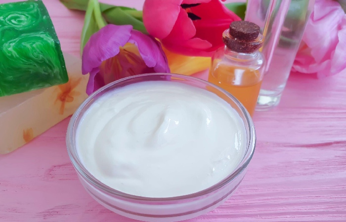 Watercress and Yogurt Mask for Hair