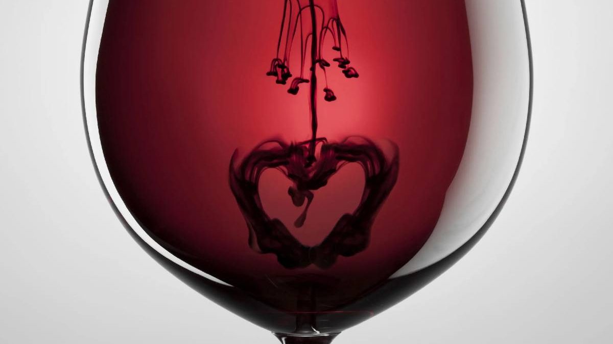 wellhealthorganic.com:alcohol-consumption-good-for-heart-health-new-study-says-no